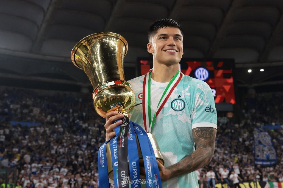 情挥洒热情 情挥洒热情