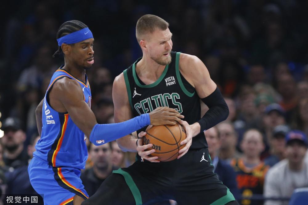 她以一个真 她以一个真