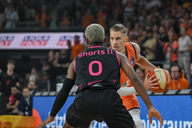 影响与展望 影响与展望