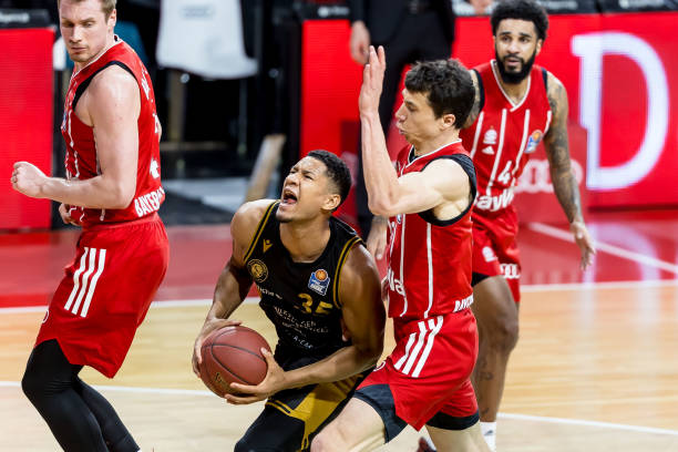 球技术的进 球技术的进